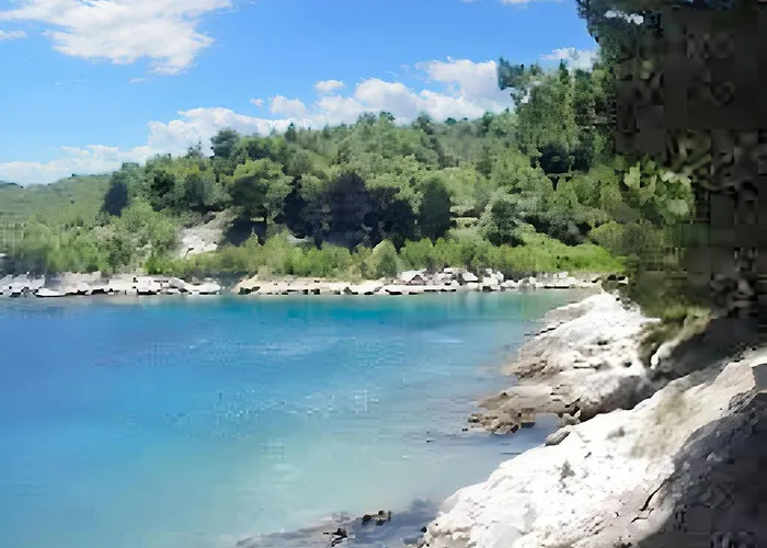 Spacious In + Terrace דירה *